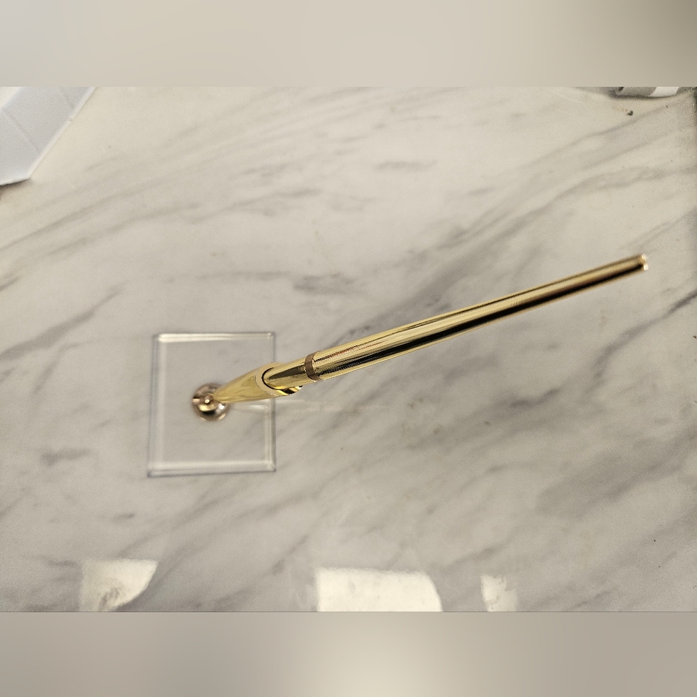 Elegant Gold Pen with Stand